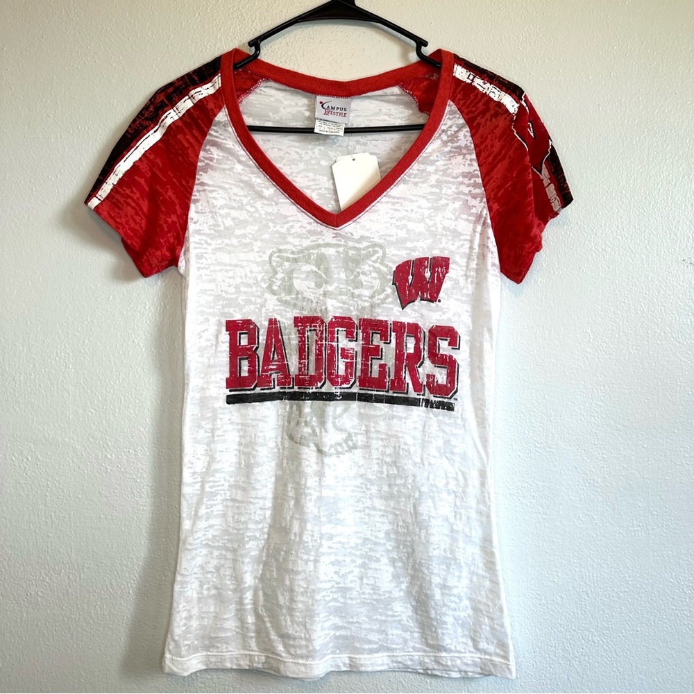 Campus Lifestyle | NWT Wisconsin Badgers Fitted Burnout T-shirt Tee Medium Large